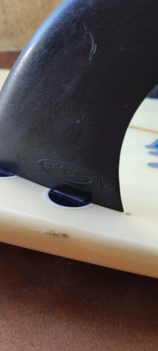 Tabla de surf Lightning Bolt 6'3 + quillas FCS