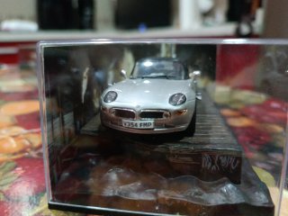 2 Coches James Bond 1/43