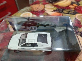 2 Coches James Bond 1/43