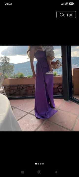 Vestido de fiesta morado largo