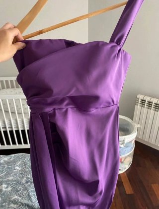 Vestido de fiesta morado largo