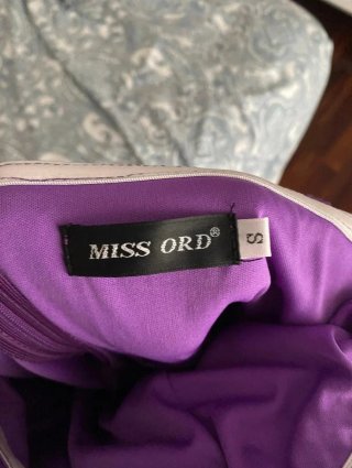 Vestido de fiesta morado largo