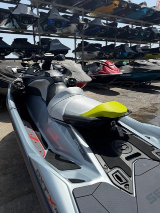 Moto de agua Sea-Doo RXT-X RS 325 2025