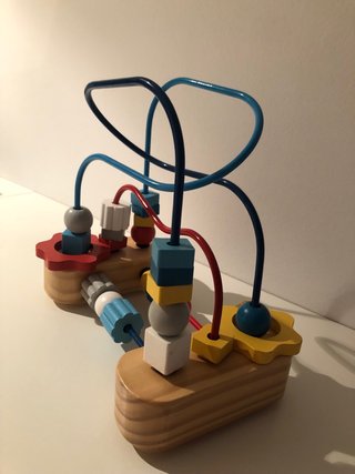 Laberinto de Cuentas de Madera