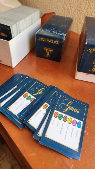Trivial Pursuit Edición Genus y Juvenil