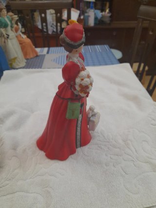 Figura porcelana Avon señora Albee 1998 Dama con P