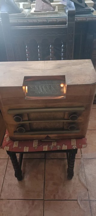 Radio de válvulas años 40