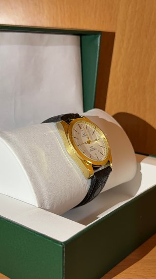 Reloj Dorado y Negro Nuevo Unica unidad