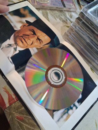 Frank Sinatra Strangers in the Night CD + Libro