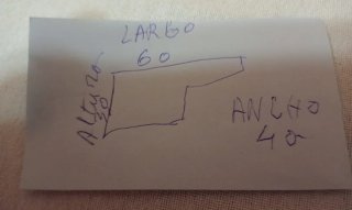 Pila de lavar de cerámica blanca