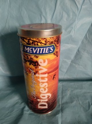 Lotto di vecchie lattine decorative