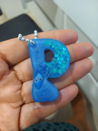 Llavero Letra P Resina Azul