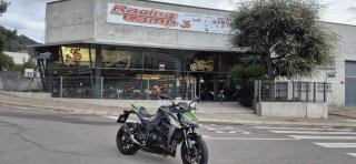 KAWASAKI Z1000