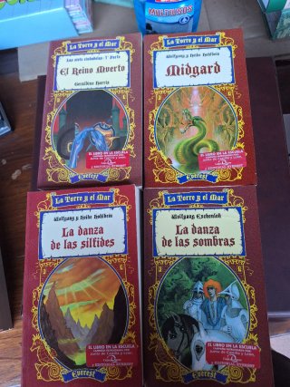Tomos de la serie "La torre y el mar"