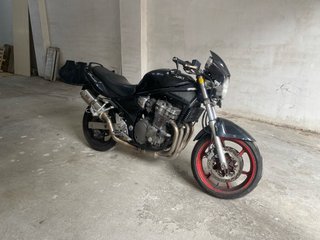 Suzuki Bandit 600 Negra