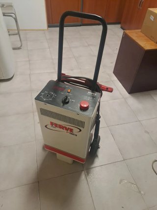 Cargador Baterías Profesional FERVE F-923