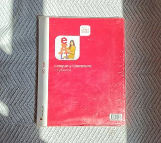 Lengua y literatura, 2 ESO, ISBN 9788468040073