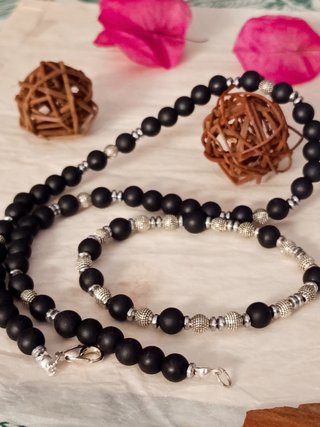 Conjunto de pulcera y choker para hombre