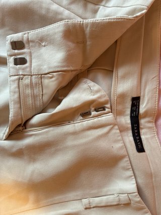 Pantalones beige formales de vestir
