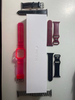Apple Watch Series 7 (+ 6 correas)