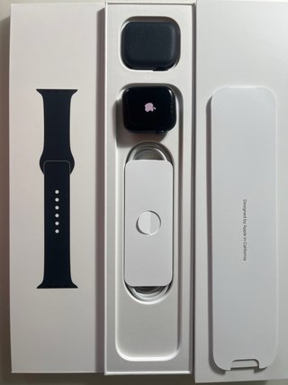 Apple Watch Series 7 (+ 6 correas)