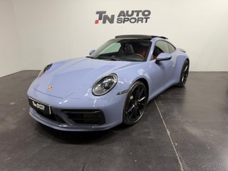 Porsche 911 992 Carrera 4