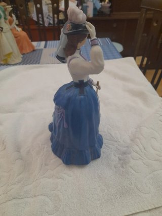 Figura Porcelana Avon Dama Albee 1997