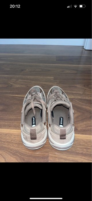 Zapatillas Oysho Freetime Marrones y Grises