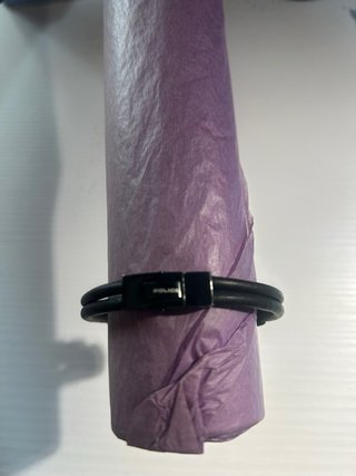 Pulsera cuero y plata cierre magnético
