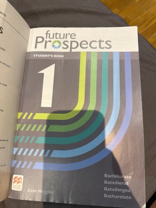 FUTURE PROSPECTS 1 Student's book: libro de tex...