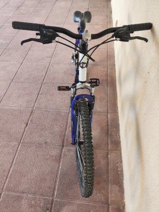Bicicleta BH Over Azul y Blanca