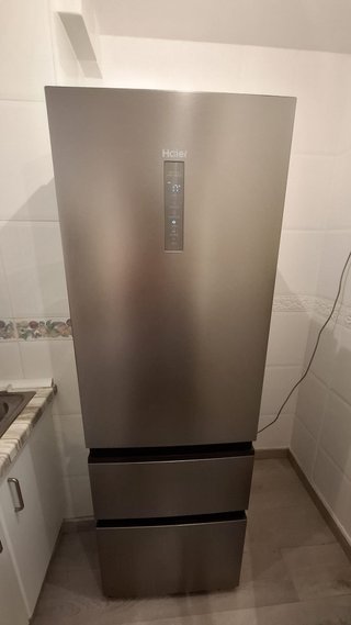 Frigorífico Haier HTW5618CNMG 360L NoFrost