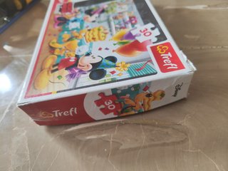 Puzzle 30 piezas Mickey Mouse Cumpleaños Trefl 3+