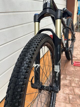 Bicicleta Dirt Jump YT Industries