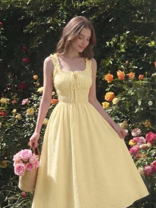Vestido amarillo con volantes
