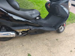 Suzuki Burgman 400 Negra
