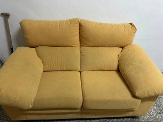 Sofá 2 plazas amarillo tela