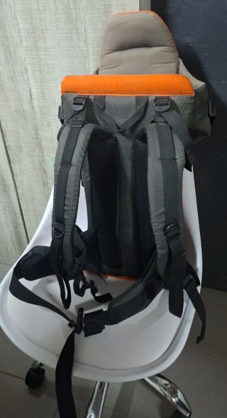Mochila portabebés senderismo Makay Ferrino