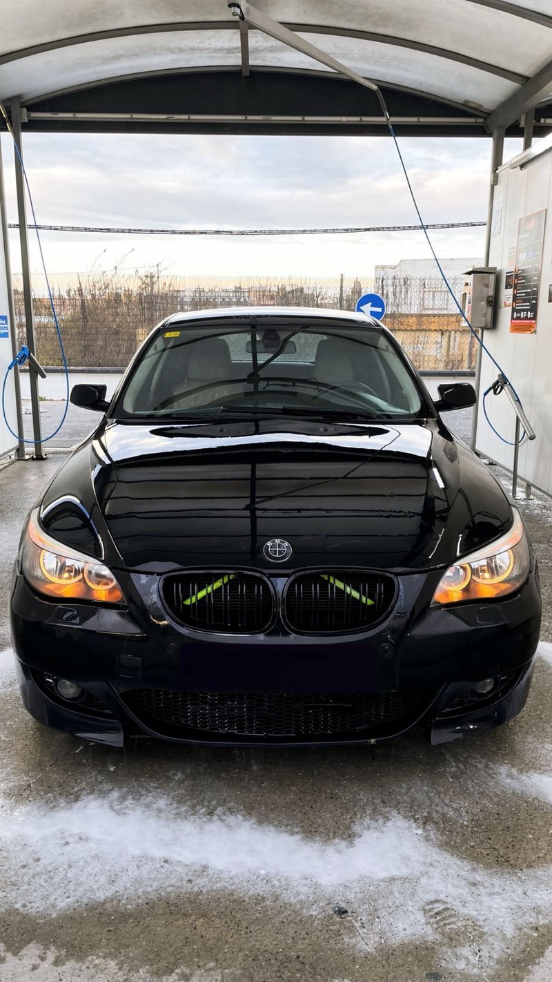 BMW Serie 5 2005 - foto 1