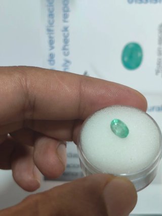 Esmeralda natural 100% colombiana 1,12 ct