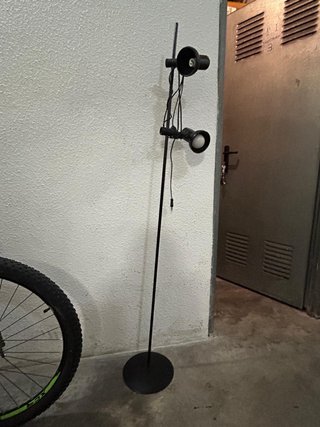 Lámpara de pie moderna