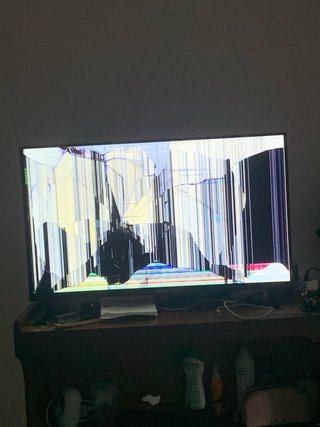 TV QLIVE 32 pulgadas Pantalla rota