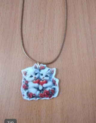 Lote de 5 pulseras elásticas y un collar