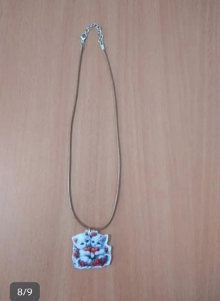 Lote de 5 pulseras elásticas y un collar