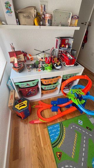 Cómoda de almacenaje infantil