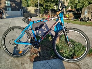 Bicicleta de Montaña BH Azul