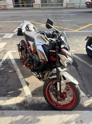 Kawasaki Z900 como nueva