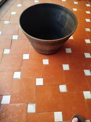 Macetero grande estilo barril