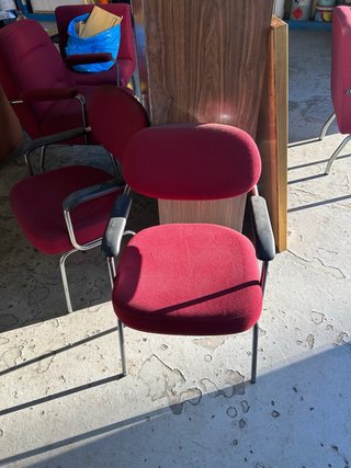 Silla de oficina roja