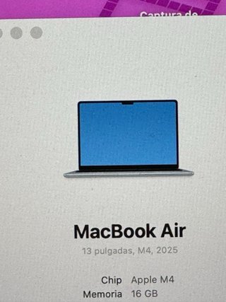 MacBook Air M4 azul cielo como nueva